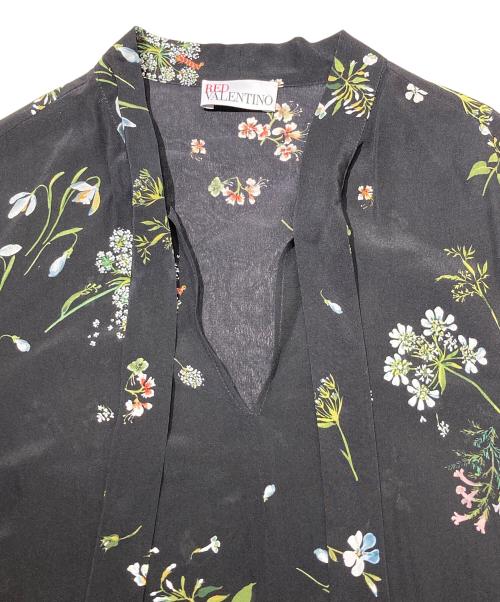 RED VALENTINO（レッドヴァレンティノ）RED VALENTINO (レッドヴァレンティノ) ボタニカルプリント ボウタイドレス ブラック×グリーン サイズ:40の古着・服飾アイテム