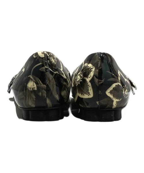 Salvatore Ferragamo（サルヴァトーレ フェラガモ）Salvatore Ferragamo (サルヴァトーレ フェラガモ) 花柄リボンエナメルパンプス ブラック サイズ:5Dの古着・服飾アイテム