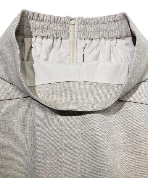 stola.（ストラ）stola. (ストラ) ポケット付きタイトスカート ベージュ サイズ:38 未使用品の古着・服飾アイテム
