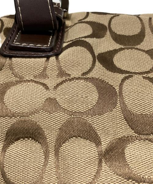 COACH（コーチ）COACH (コーチ) シグネチャー ハンドバッグ ベージュの古着・服飾アイテム