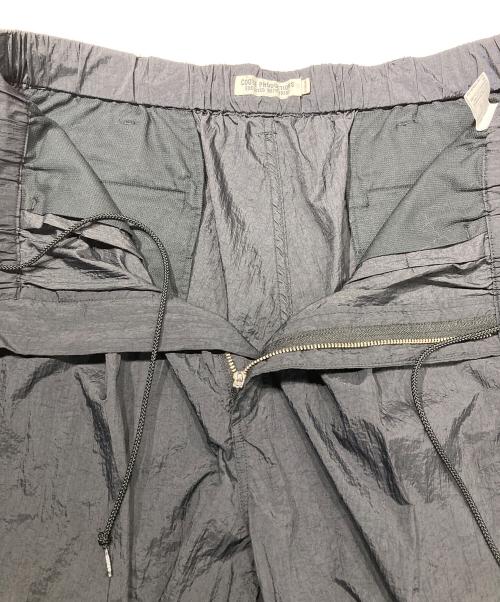 COOTIE PRODUCTIONS（クーティープロダクツ）COOTIE PRODUCTIONS (クーティープロダクツ) Shrink Nylon 2 Tuck Easy Pants ブラック サイズ:XLの古着・服飾アイテム