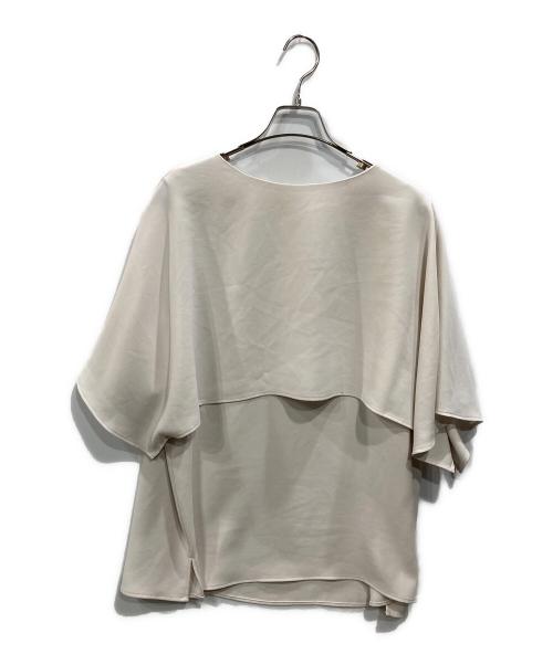 23区（ニジュウサンク）23区 (ニジュウサンク) ストレッチジョーゼット ケープデザイン カットソー アイボリー サイズ:SIZE 46の古着・服飾アイテム