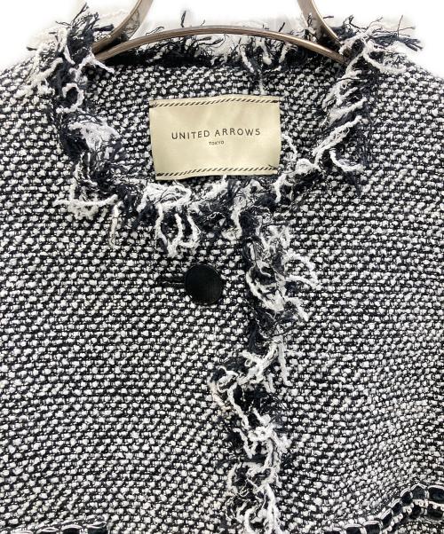 UNITED ARROWS（ユナイテッドアローズ）UNITED ARROWS (ユナイテッドアローズ) 2トーン ツイードライク ノーカラー ジャケット ホワイト×ブラック サイズ:38の古着・服飾アイテム