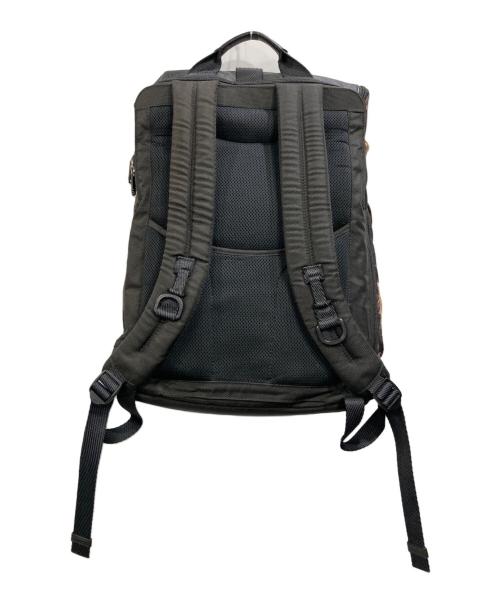 TUMI（トゥミ）TUMI (トゥミ) ALPHA BRAVO LONDON（アルファ ブラボー ロンドン） リュックサック ブラウンの古着・服飾アイテム