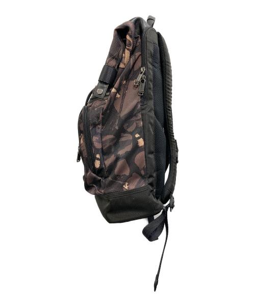 TUMI（トゥミ）TUMI (トゥミ) ALPHA BRAVO LONDON（アルファ ブラボー ロンドン） リュックサック ブラウンの古着・服飾アイテム
