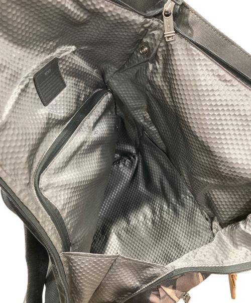TUMI（トゥミ）TUMI (トゥミ) ALPHA BRAVO LONDON（アルファ ブラボー ロンドン） リュックサック ブラウンの古着・服飾アイテム