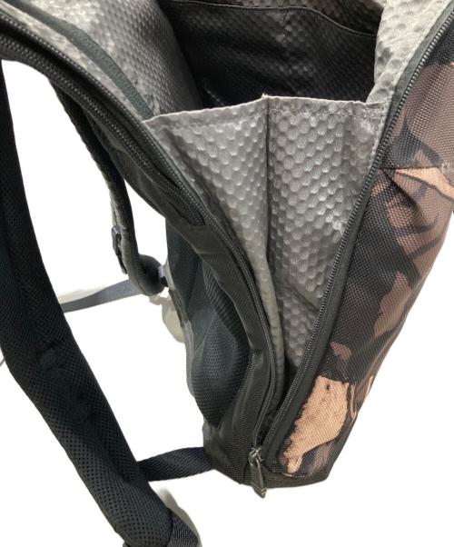 TUMI（トゥミ）TUMI (トゥミ) ALPHA BRAVO LONDON（アルファ ブラボー ロンドン） リュックサック ブラウンの古着・服飾アイテム