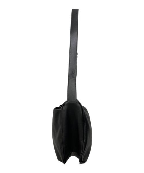 ear PAPILLONNER（イアパピヨネ）ear PAPILLONNER (イアパピヨネ) スワローマチショルダーバッグ ブラックの古着・服飾アイテム