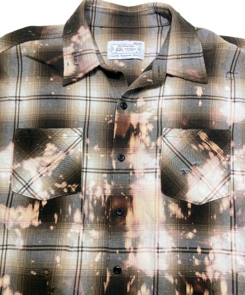 RAFU（ラフ）Rafu (ラフ) Bleached Dameged Shirt カーキ サイズ:Mの古着・服飾アイテム