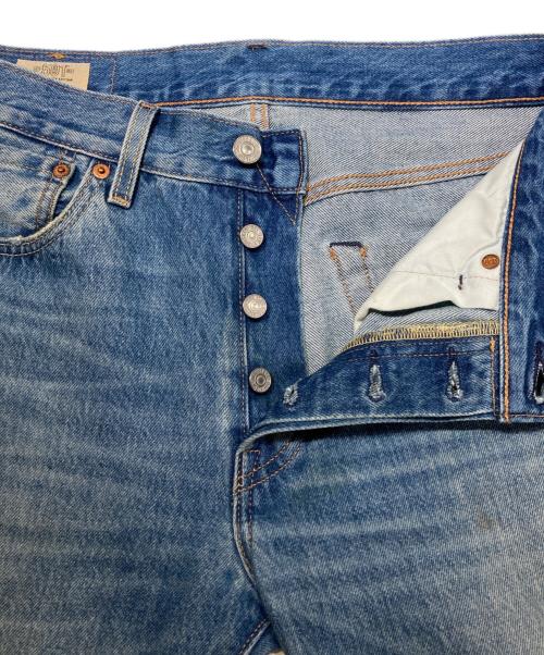 LEVI'S（リーバイス）LEVI'S (リーバイス) 501 ジーンズ ミディアムインディゴ DESTRUCTED インディゴ サイズ:W30L32の古着・服飾アイテム