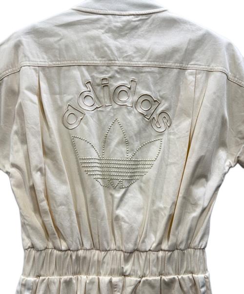 adidas Originals（アディダスオリジナル）adidas originals (アディダスオリジナル) NO-DYE JUMPSUIT アイボリー サイズ:Mの古着・服飾アイテム