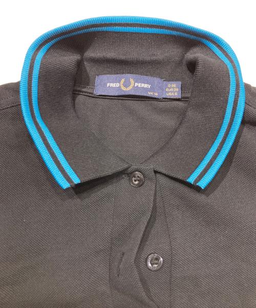 FRED PERRY（フレッドペリー）FRED PERRY (フレッドペリー) ポロシャツ ブラック×ブルー サイズ:UK10の古着・服飾アイテム