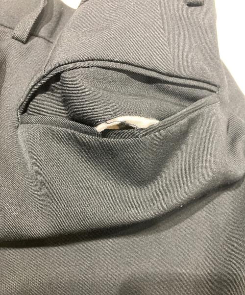 INTERIM（インテリム）INTERIM (インテリム) PURE BLACK WOOL 2-TUCK STRAIGHT SLACKS ブラック サイズ:3の古着・服飾アイテム