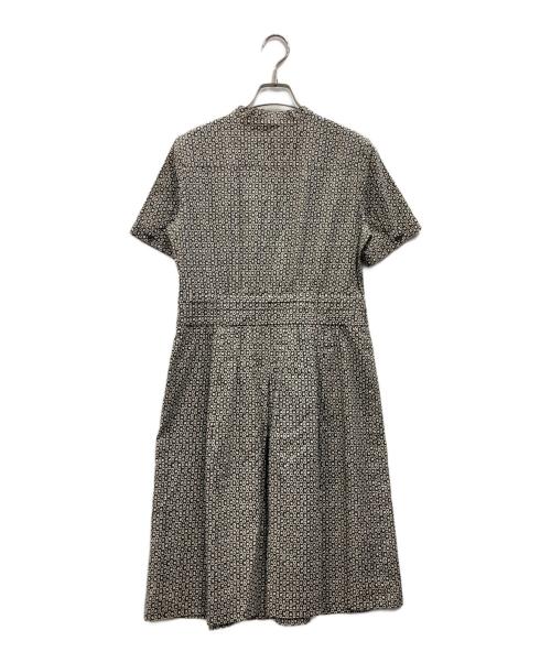 BURBERRY LONDON（バーバリーロンドン）BURBERRY LONDON (バーバリーロンドン) デイジープリントワンピース ブラック×ベージュ サイズ:40の古着・服飾アイテム
