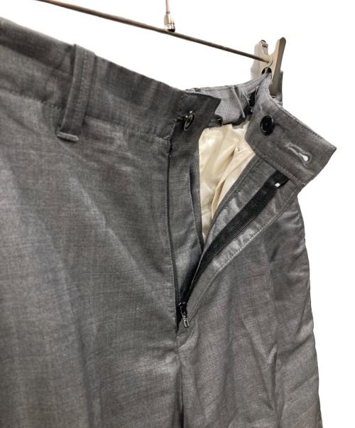 STILL BY HAND（スティルバイハンド）STILL BY HAND (スティルバイハンド) SHIPS (シップス) 別注 テーパードスラックス グレー サイズ:46の古着・服飾アイテム