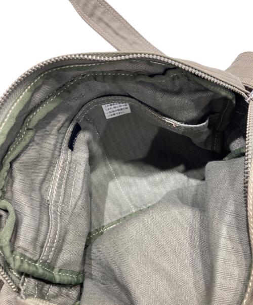 PORTER（ポーター）PORTER (ポーター) PAGE ショルダーバッグ カーキの古着・服飾アイテム