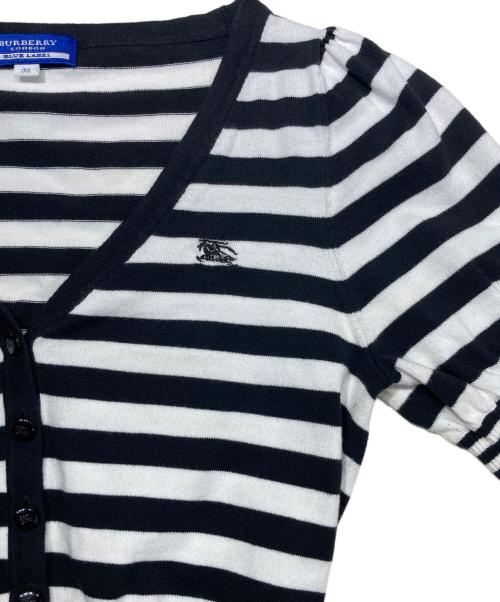 BURBERRY BLUE LABEL（バーバリー ブルー レーベル）BURBERRY BLUE LABEL (バーバリー ブルー レーベル) ホース刺繍 マルチボーダーカーディガン ホワイト×ブラック サイズ:38の古着・服飾アイテム