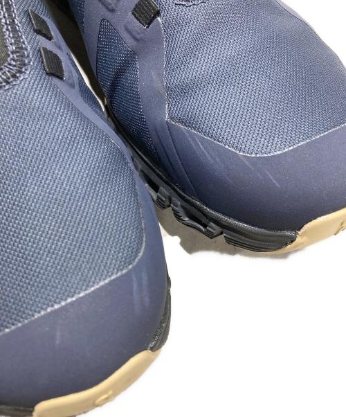 on（オン）On (オン) Cloud 6 Waterproof ネイビー サイズ:26.5の古着・服飾アイテム