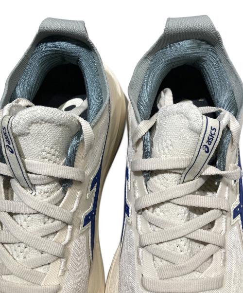 asics（アシックス）asics (アシックス) GEL-NIMBUS 27 ATC アイボリー サイズ:24の古着・服飾アイテム
