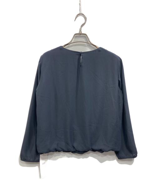 23区（ニジュウサンク）23区 (ニジュウサンク) シルキーデシン ブラウス ネイビー サイズ:38の古着・服飾アイテム