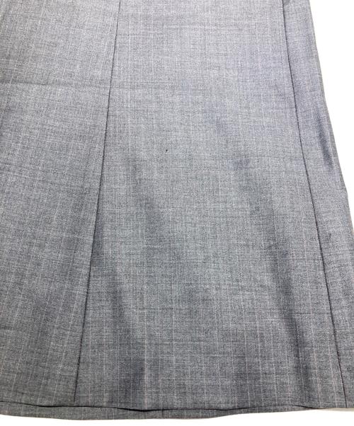 23区（ニジュウサンク）23区 (ニジュウサンク) ファインネスウール スカート グレー サイズ:38の古着・服飾アイテム