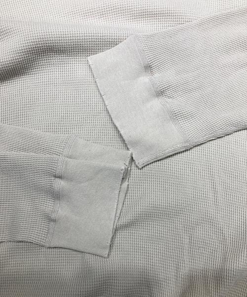 ANCELLM（アンセルム）ANCELLM (アンセルム) DAMAGE WAFFLE HI-NECK LS T-SHIRT ベージュ サイズ:2の古着・服飾アイテム