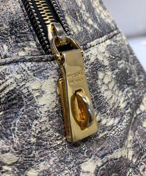 PRADA（プラダ）PRADA (プラダ) レース柄ハンドバッグ グレーの古着・服飾アイテム