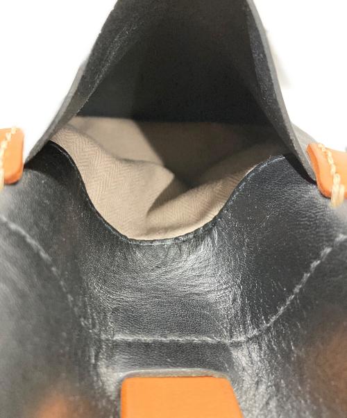 genten（ゲンテン）genten (ゲンテン) サドルベルト ヌオーバ 縦型コンパクトショルダーバッグ ブラウン×ブラックの古着・服飾アイテム