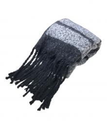 UGG（アグ）の古着「WOVEN LOGO SCARF」｜ブラック×グレー