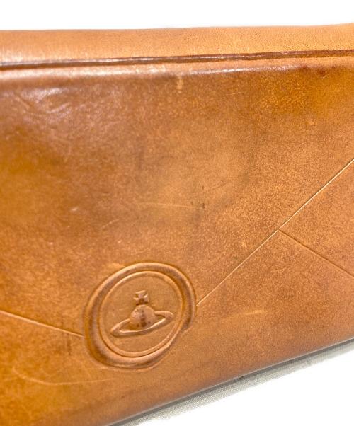 Vivienne Westwood（ヴィヴィアンウエストウッド）Vivienne Westwood (ヴィヴィアンウエストウッド) エンベロープ ウォレット ブラウンの古着・服飾アイテム
