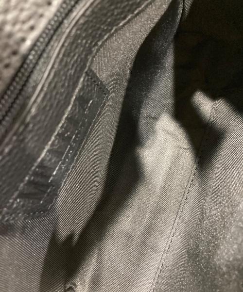 MILLELA（ミレッラ）MILLELA (ミレッラ) 牛床革ブレスハンドルクラッチ ブラックの古着・服飾アイテム
