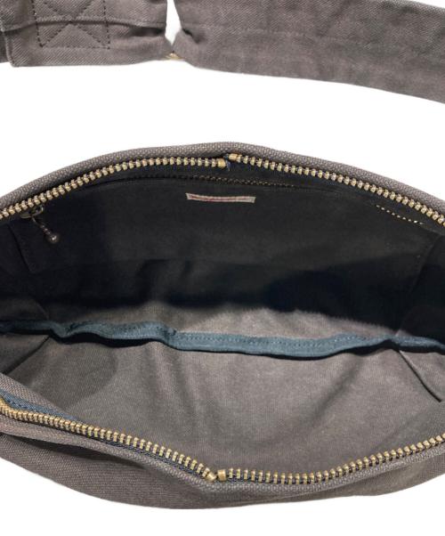 KAPITAL（キャピタル）KAPITAL (キャピタル) 6号帆布 モアリトルスナフキンBAG ブラックの古着・服飾アイテム