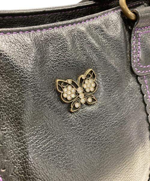 ANNA SUI（アナスイ）ANNA SUI (アナスイ) バタフライチャームレザートートバッグ ブラックの古着・服飾アイテム