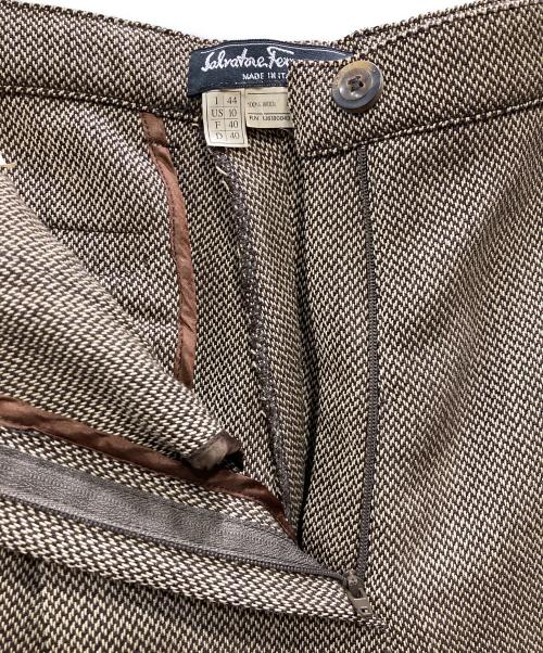 Salvatore Ferragamo（サルヴァトーレ フェラガモ）Salvatore Ferragamo (サルヴァトーレ・フェラガモ) ウールセットアップ ブラウン サイズ:40の古着・服飾アイテム