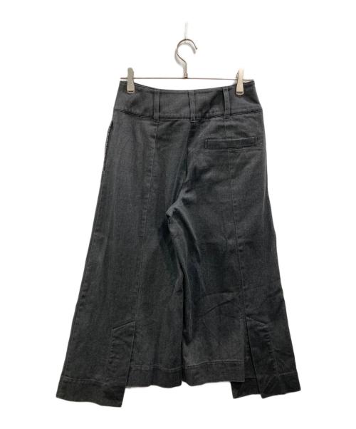 Vivienne Westwood RED LABEL（ヴィヴィアンウエストウッドレッドレーベル）Vivienne Westwood RED LABEL (ヴィヴィアンウエストウッドレッドレーベル) オーブボタン アシンメトリーデニム グレー サイズ:2の古着・服飾アイテム