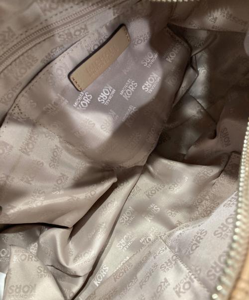 MICHAEL MICHAEL KORS（マイケル マイケルコース）MICHAEL MICHAEL KORS (マイケル マイケルコース) ショルダーバッグ ベージュの古着・服飾アイテム