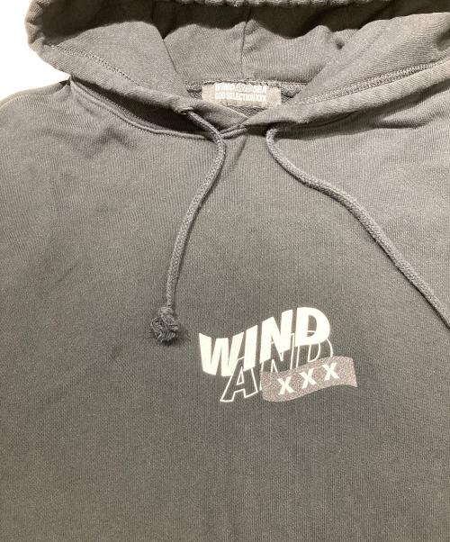 WIND AND SEA（ウィンダンシー）WIND AND SEA (ウィンダンシー) GOD SELECTION XXX (ゴッド セレクション トリプルエックス) プルオーバーパーカー ブラック サイズ:Mの古着・服飾アイテム