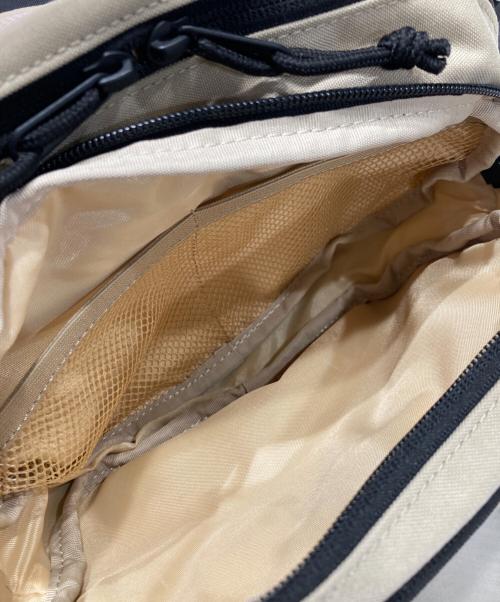 hugoo（ハグー）Hugoo (ハグー) ヒップシートショルダーバッグ ベージュの古着・服飾アイテム