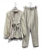 RUIRUE BOUTIQUEルイルエブティック）の古着「オーガンジースリーブタックフレアトップス＆シークレットゴム・スリムテーパードパンツ(ボウタイ付き)」｜グリーン