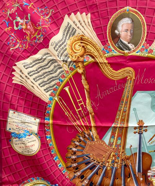 HERMES（エルメス）HERMES (エルメス) カレ90 Wolfgang Amadeus Mozart モーツァルトへの賛歌 レッドの古着・服飾アイテム