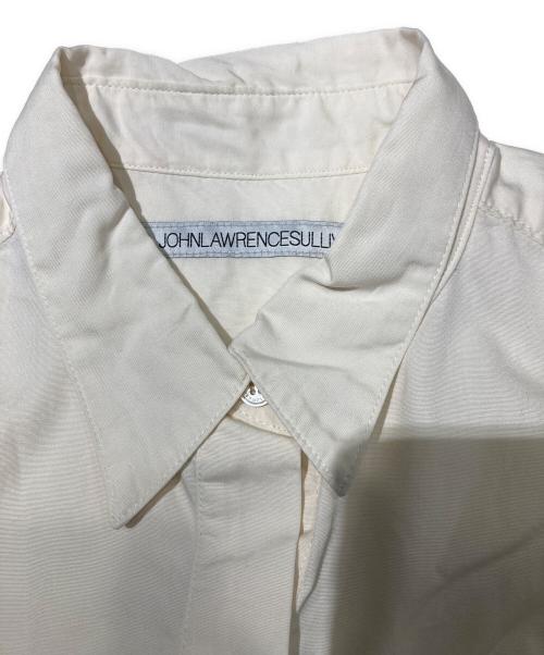 JOHN LAWRENCE SULLIVAN（ジョン ローレンス サリバン）JOHN LAWRENCE SULLIVAN (ジョン ローレンス サリバン) GROSGRAIN LACE-UP SHIRT アイボリー サイズ:ONESIZEの古着・服飾アイテム