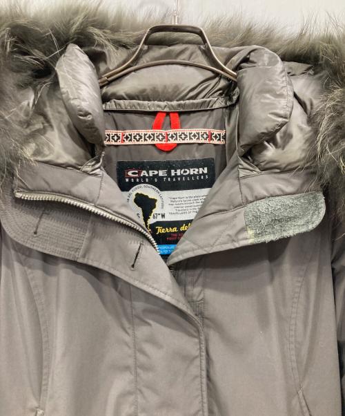 CAPE HORN（ケープホーン）CAPE HORN (ケープホーン) ラクーンファー ダウンコート グレー サイズ:40の古着・服飾アイテム