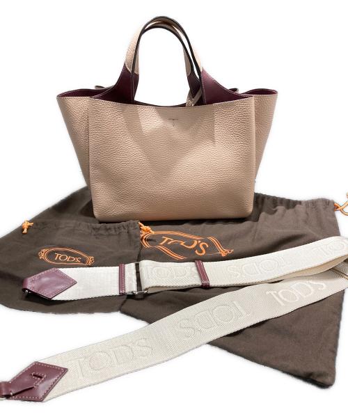 TOD'S（トッズ）TOD'S (トッズ) Tタイムレス 2WAY ハンドバッグ ベージュ×バーガンディの古着・服飾アイテム