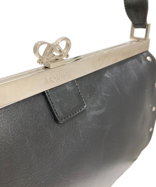 LOEWE（ロエベ）LOEWE (ロエベ) がま口 アナグラム スタッズデザイン ワンショルダーバッグ ブラックの古着・服飾アイテム