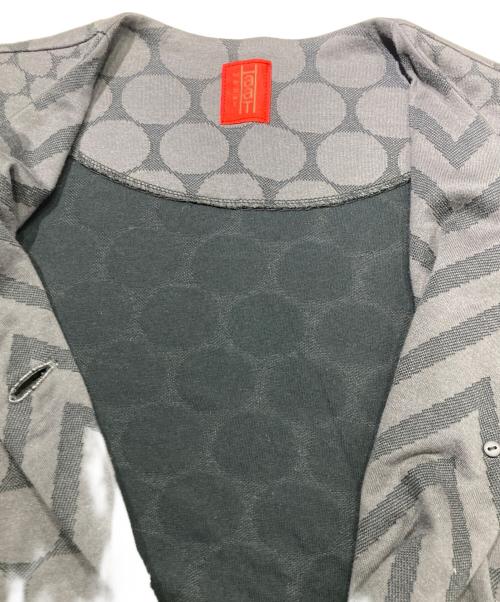 HaaT ISSEY MIYAKE（ハート イッセイ ミヤケ）HaaT ISSEY MIYAKE (ハート イッセイ ミヤケ) マルチドット ノーカラージャケット グレー サイズ:3の古着・服飾アイテム