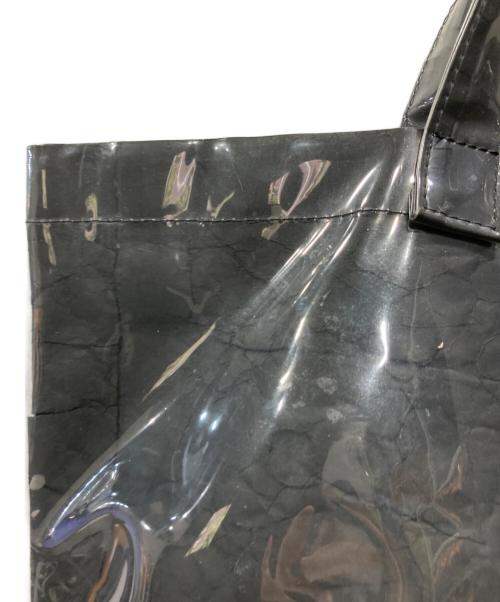 COMME des GARCONS（コムデギャルソン）COMME des GARCONS (コムデギャルソン) PVCトートバッグ BLACK MARKET(ピーブイシートートバッグ ブラック マーケット） ブラックの古着・服飾アイテム