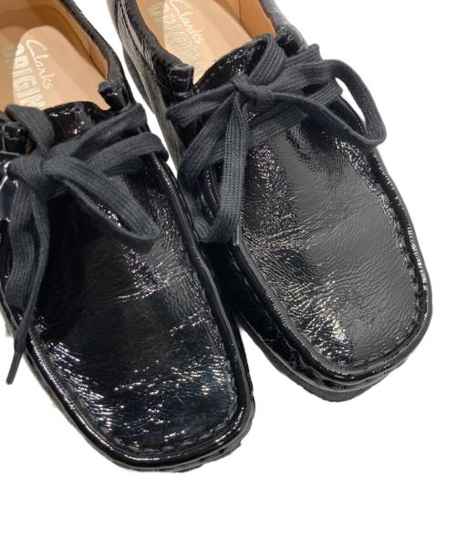 CLARKS ORIGINALS（クラークス オリジナルズ）Clarks Originals (クラークス オリジナルズ) Wallabee Black Patent ブラック サイズ:23.5の古着・服飾アイテム