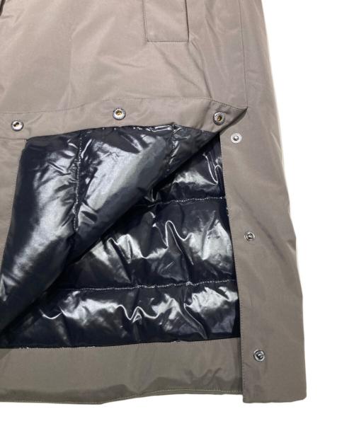 MARC CAIN SPORTS（マーク ケイン スポーツ）MARC CAIN SPORTS (マーク ケイン スポーツ) ダウンコート オリーブ サイズ:N2 未使用品の古着・服飾アイテム