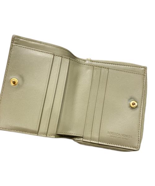 BOTTEGA VENETA（ボッテガベネタ）BOTTEGA VENETA (ボッテガベネタ) イントレチャート二つ折り財布 ベージュの古着・服飾アイテム
