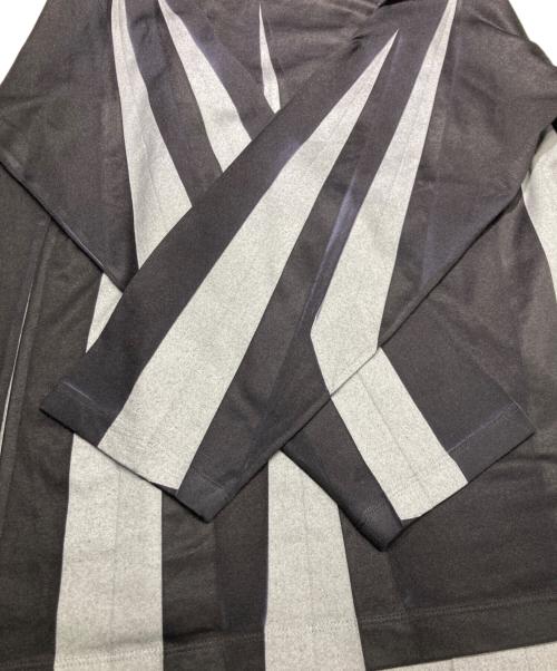 ISSEY MIYAKE MEN（イッセイミヤケメン）ISSEY MIYAKE MEN (イッセイミヤケメン) ダーツデザイン L/S TEE ブラック サイズ:SIZE 3の古着・服飾アイテム